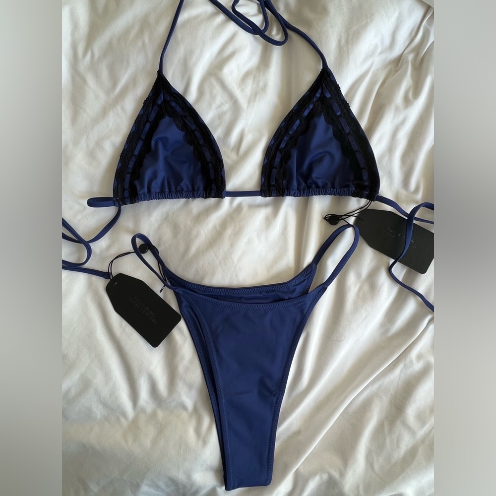 FRANKIES X SYDNEY SWEENEY BIKINI NWT